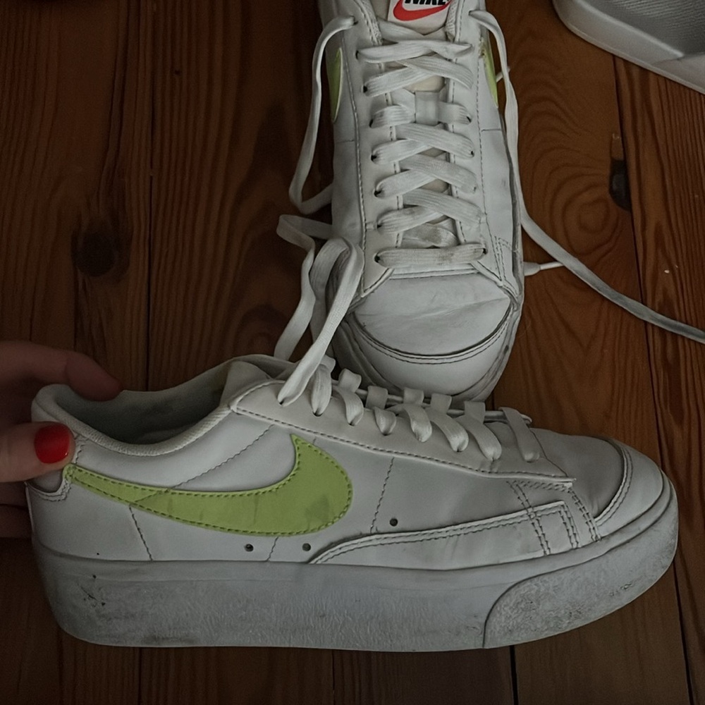 Nikes - Picture 2 of 2